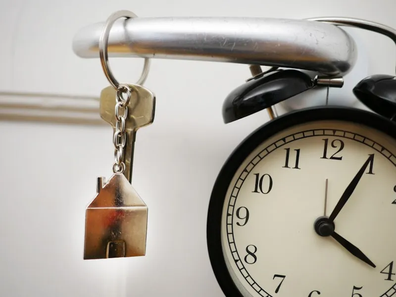 Clock face showing the early hours.